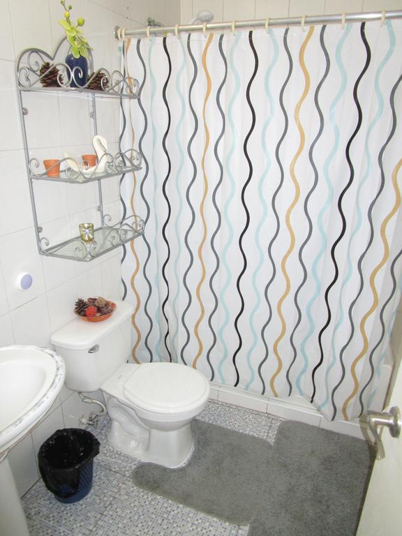 The Residence Portmore Apartments Екстериор снимка