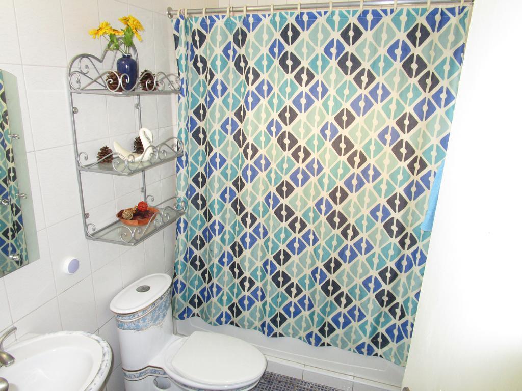 The Residence Portmore Apartments Екстериор снимка